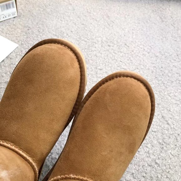 New UGG Classic Ultra Mini Boot Chestnut (Women's). PRICE IS FIRM - Picture 5 of 6
